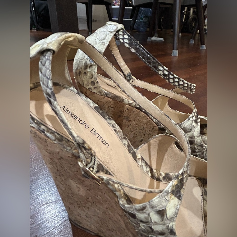 Gorgeous Alexandre Birman Python Wedges Size 39, … - image 2